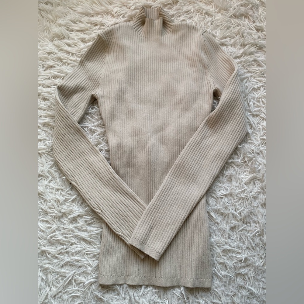 Aritzia Babaton Sculpt Knit Tie-Back Longsleeve - Picture 4 of 10